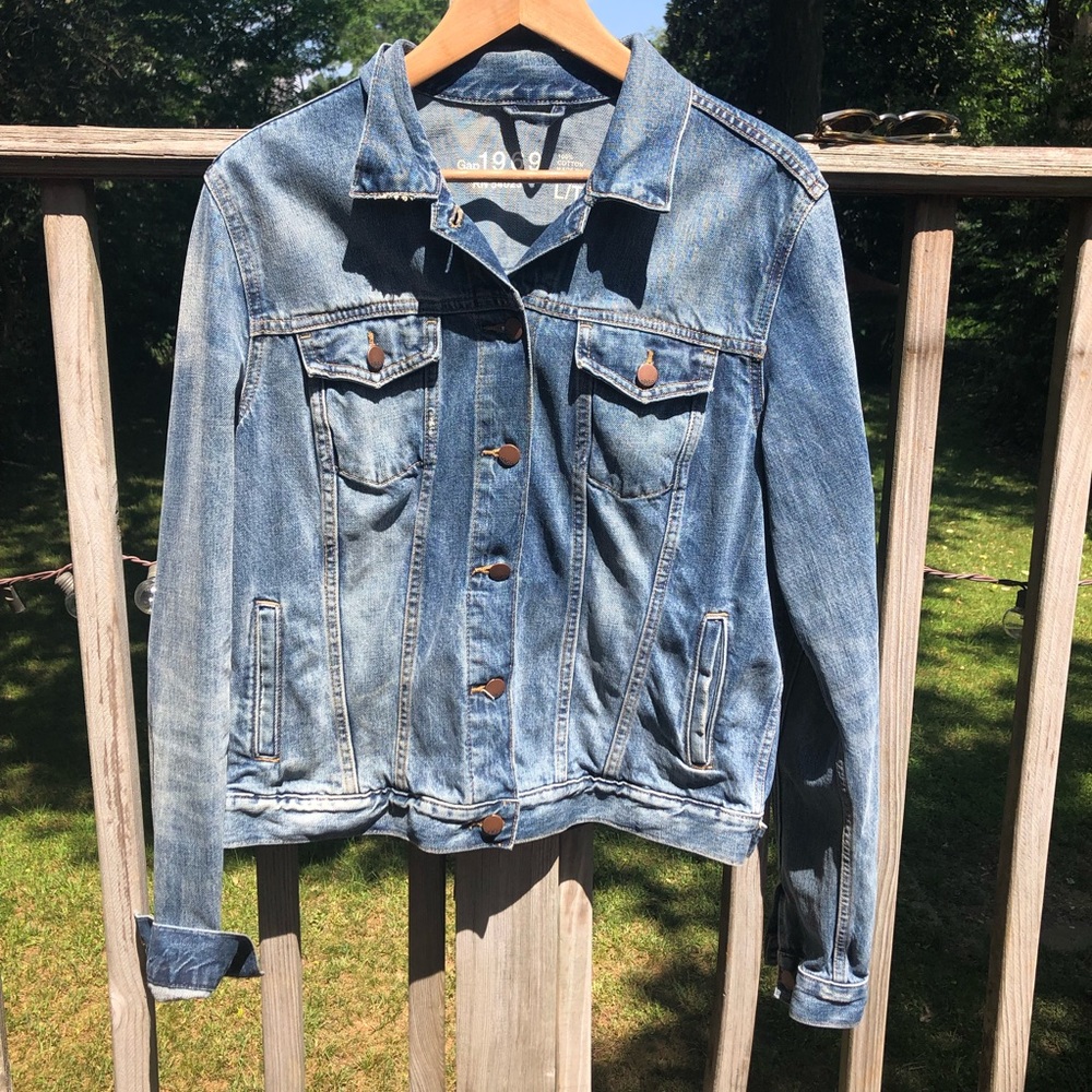 Gap denim jacket size Large Tall